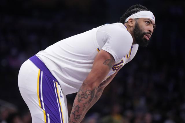 半岛体育官网-浓眉缺阵一周！湖人加紧抢中锋，六大目标挖来谁？